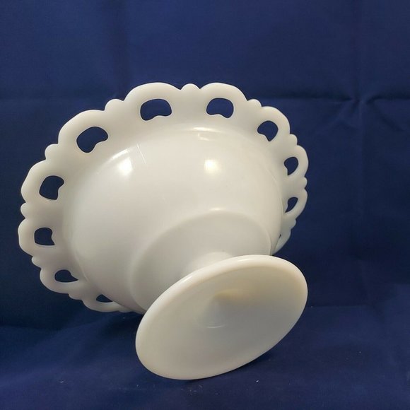 Vintage White Milk Glass Pedestal Footed Candy Dish Compote Bowl Lace Edge - Picture 6 of 7